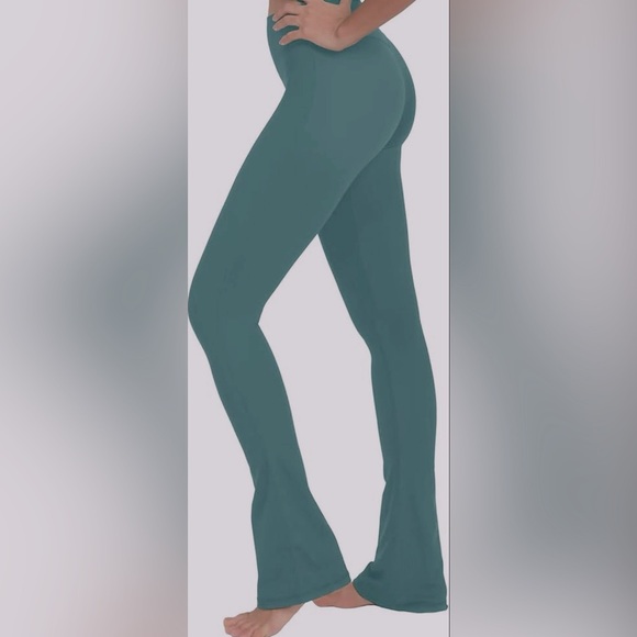 NWOT Sunzel Butterflycra High Waist Mini Flared Yoga Pants for Yoga Workout Gym - Picture 3 of 14